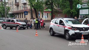 В Славянске в аварию попали две “скорые”