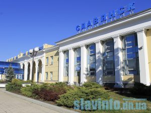 Продают билеты и останавливаются: опубликовано точное РАСПИСАНИЕ поездов и электричек в Славянске