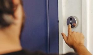 Приходять додому У Слов’янську застерігають від “віконних” аферистів