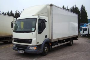 Грузовикам запретили передвигаться дорогами Украины