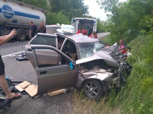 У Слов’янську розслідують аварії, в яких постраждали чотири людини. Фото
