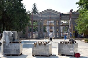 ФОТО: масштабне оновлення стадіону імені Скиданова в Слов’янську