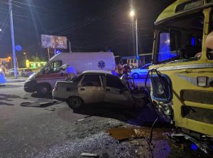 В Славянске автобус столкнулся с легковым автомобилем, – соцсети. Фото