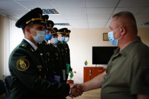 Молоді лейтенанти поповнили офіцерський корпус 15 Слов’янського полку.