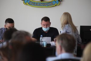 Депутаты не смогли отправить в отставку мэра Краматорска