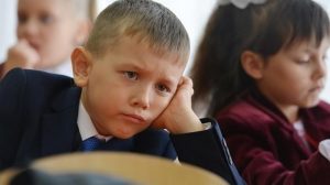 Власти рассматривают возможность перевести школы на сменный график