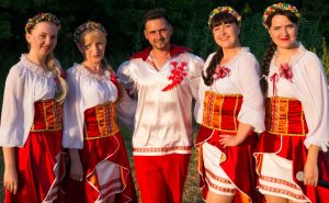 Ні одна квітка та тварина не постраждали! Ансамбль “Перлина” Черкаської ОТГ креативно привітав з Івана Купала.  Відео