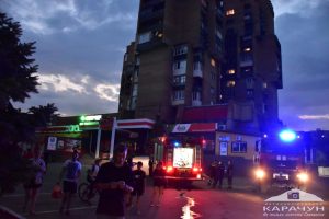 В Славянске загорелся Чудо маркет. Фото, видео