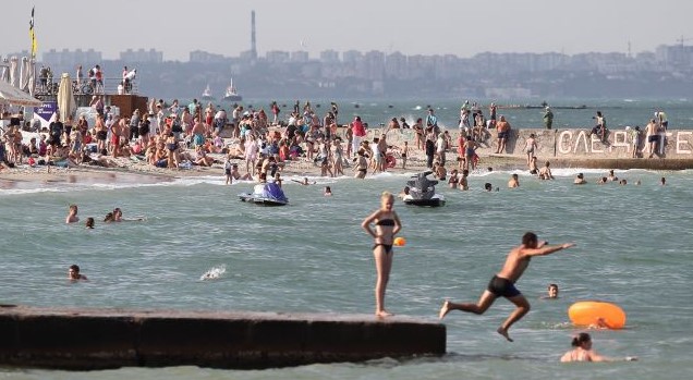 В Одессе почти на всех пляжах нашли кишечную палочку