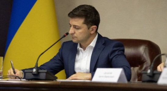 Президент назначил пожизненные стипендии двум категориям граждан