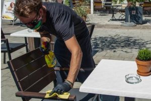Відтепер дозволено працювати з 7-ї до 23-ї години розважальним закладам, кафе та ресторанам на Донеччині
