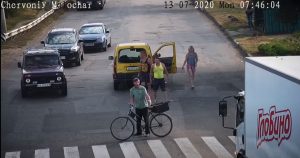 ДТП на пешеходном переходе в Славянске: опубликовано видео