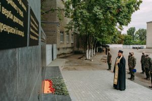 У Слов’янському полку пройшла панахида по полеглим правоохоронцям