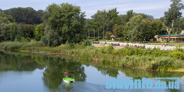 В Святогорске на набережной музыканты из Киева устроят зажигательный концерт и будет лазерное шоу. Афиша