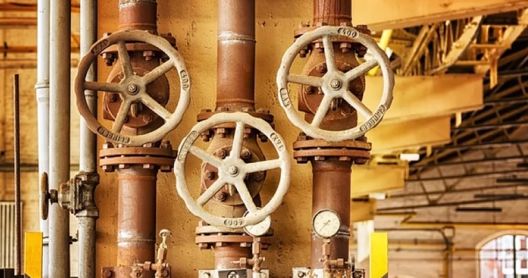 Только списание долгов за газ позволит избежать повышения тарифов на коммунальные услуги, – исследование