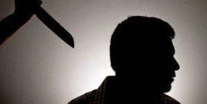 У Слов’янську ревнивий чоловік підрізав молодшого “суперника”