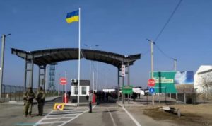 Закрытие КПВВ с Крымом. Кому разрешено пересекать границу