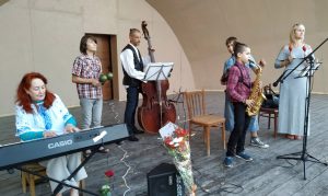 Сегодня желающих зовут в парк “Шелковичный” на концерт джаз-ансамбля «Импровиз»