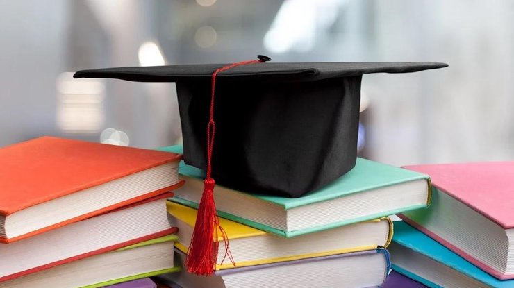 Сегодня ВУЗы опубликуют списки поступивших на бюджет