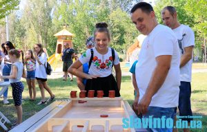 Фестиваль приключений  “День Народження Країни” в Славянске:  фоторепортаж с  парка «Шелковичный»
