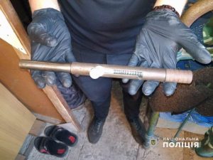 Житель  Слов’янська вистрілив у сусіда та втік