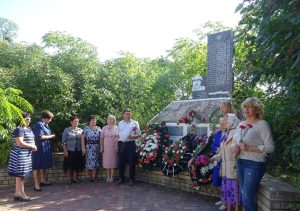 Біля братських могил Слов’янського району відбулися церемонії вшанування пам’яті загиблих