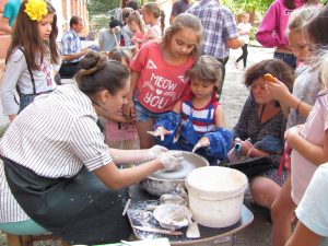 Безкоштовне навчання: у Слов’янську станція юних техніків запрошує усіх бажаючих на День відкритих дверей