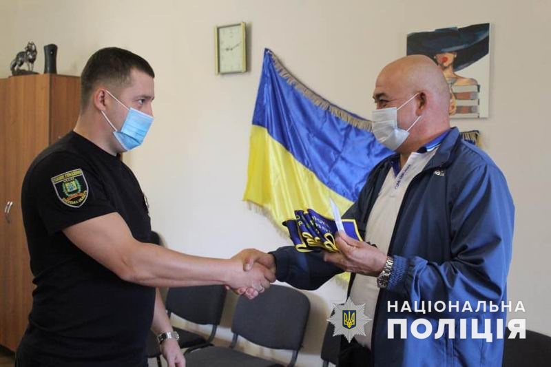 Добровольці з формування «Варта Лиманщини» забезпечують правопорядок в місті разом з поліцією