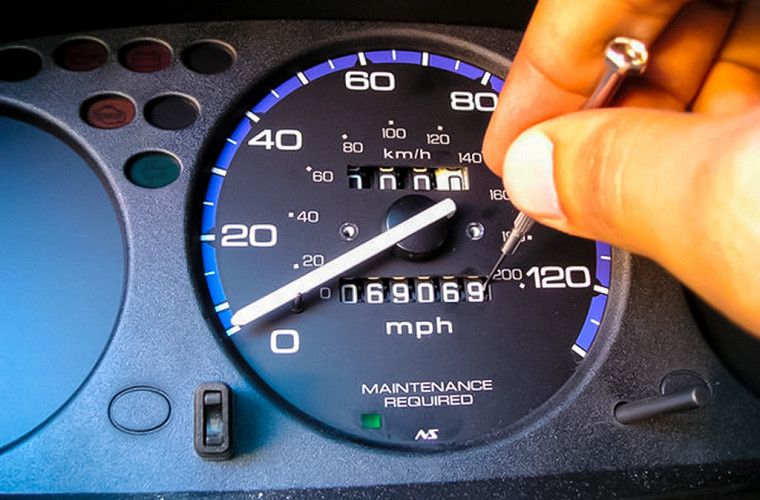 Штраф до 34 000 гривен: украинцам готовят наказание за скрутку пробега авто