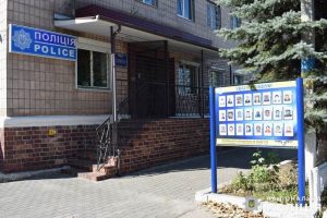 Поліцейські Лиману помістили до дитячого центру реабілітації хлопчика, що втік з дому та майже тиждень мешкав у закинутій будівлі