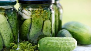 Рецепт салата из огурцов на зиму с горчицей