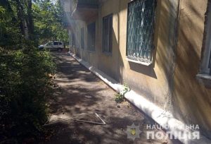 2-летний ребенок выпал из окна пятого этажа