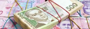 Правительство планирует повысить зарплаты чиновникам