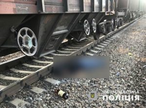 Товарный поезд насмерть сбил мужчину вблизи Славянска