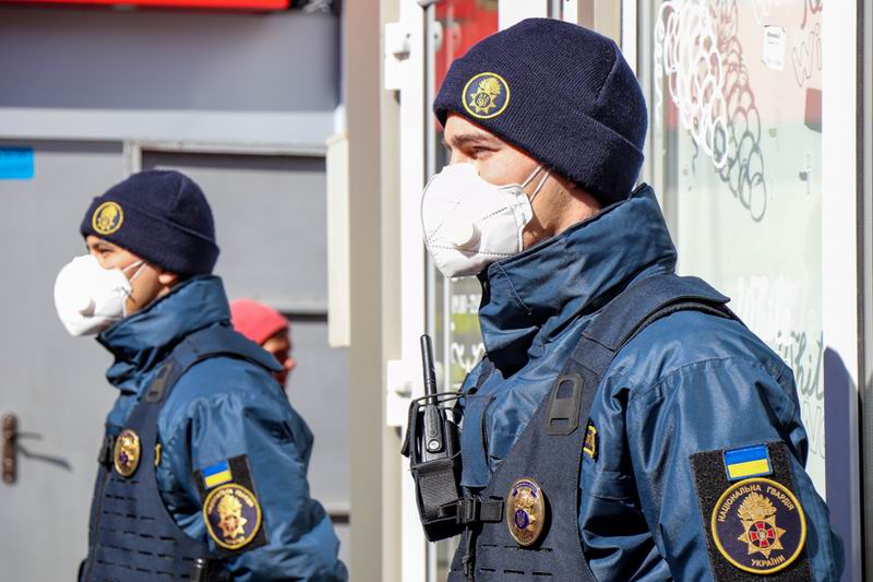 Щодня у понад 100 правоохоронців виявляють COVID-19