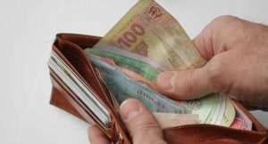 Украинцы будут выходить на пенсию по-новому: требования вырастут, а стаж подорожает