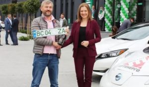 В Украине на электромобили будут выдавать “зеленые” номера