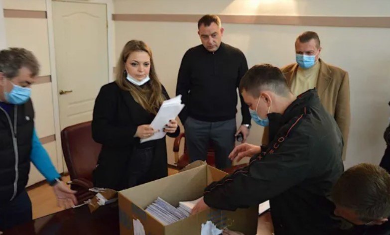 Выборы в  Краматорске: шесть партий в горсовете и второй тур выборов мэра