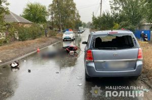 В Славянске мужчина погиб под колесами грузовика