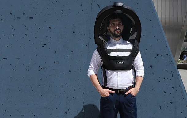 В Канаде начались продажи антиковидных шлемов