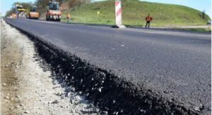 Які дороги ремонтують на Донеччині за гроші Фонду протидії COVID-19