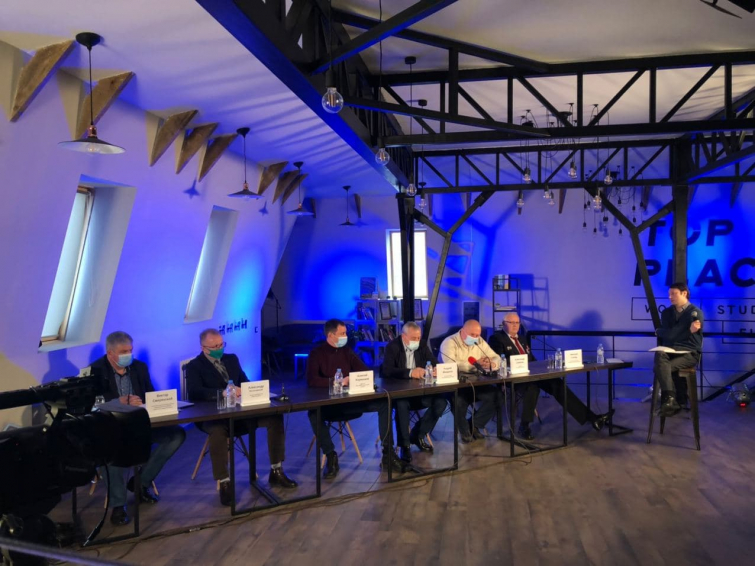 Эксперты: политические лозунги во время местных выборов – это манипуляция