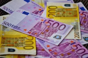 10 років дружби за кілька тисяч євро..