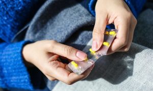 Компенсація за лікування COVID-19: у ДонОДА порадили зберігати чеки на медикаменти