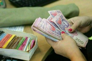 На Донетчине выросла средняя заработная плата