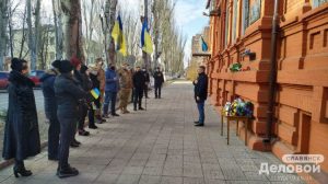 Ко Дню Достоинства и Свободы в Славянске почтили память героев