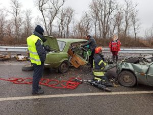 У Краматорську рятувальники деблокували дитину з понівеченої у ДТП автівки
