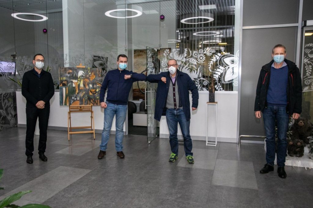 Подготовка к будущей вакцинации: в Украину приехал директор Европейского бюро ВОЗ