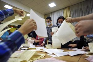 Члены участковых избирательных комиссий Славянска пока останутся без зарплаты