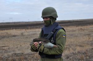 Славянская команда FSD Ukraine по противоминной деятельности передала на уничтожение почти сотню найденных взрывоопасных предметов